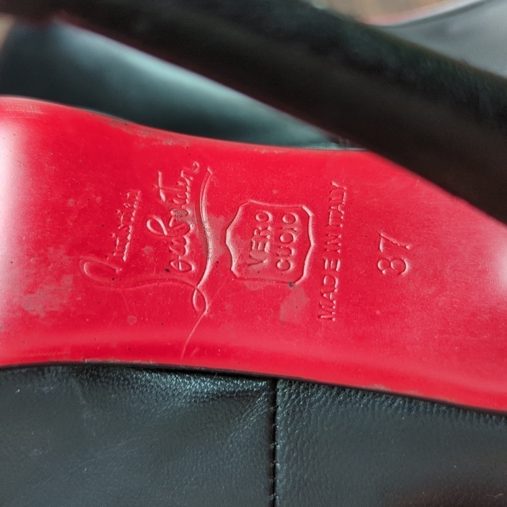 CHRISTIAN Louboutin Leather Pumps - Picture 15 of 16